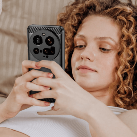 Silikonska Carbon Maskica za Xiaomi 15 Ultra 262570